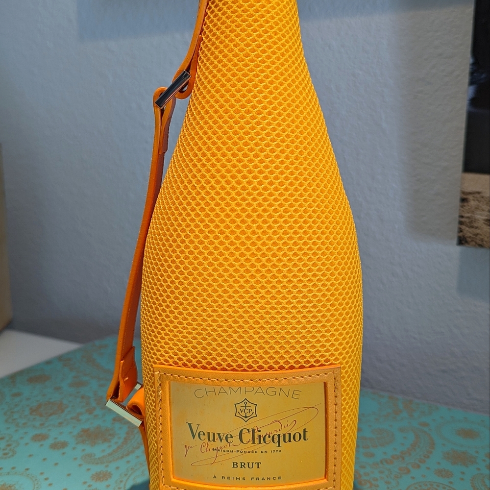 Veuve Clicquot Ice Jacket